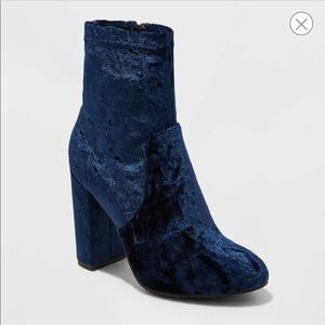 Mossimo blue suede boots